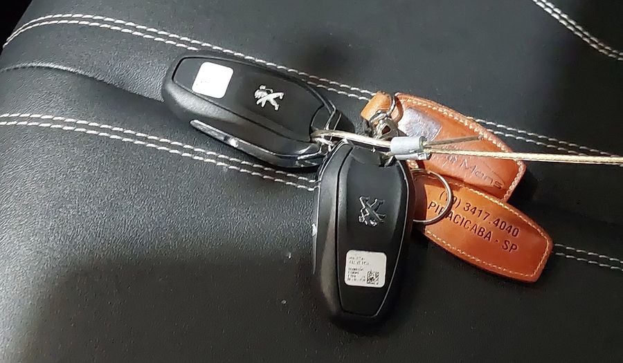 Peugeot 208 1.6 ALLURE AUTO Hatchback 2022