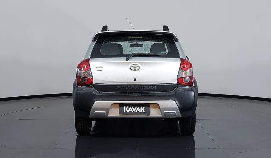 Toyota Etios 1.5 T-FLEX CROSS Hatchback 2014