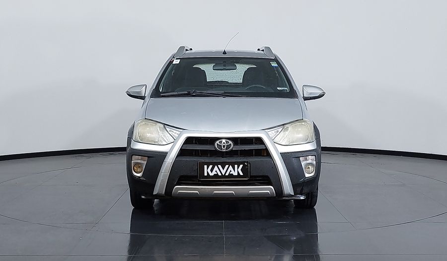 Toyota Etios 1.5 T-FLEX CROSS Hatchback 2014