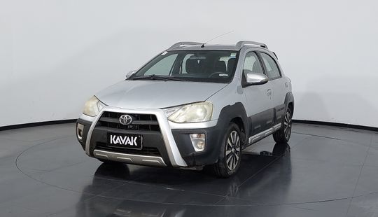 Toyota • Etios
