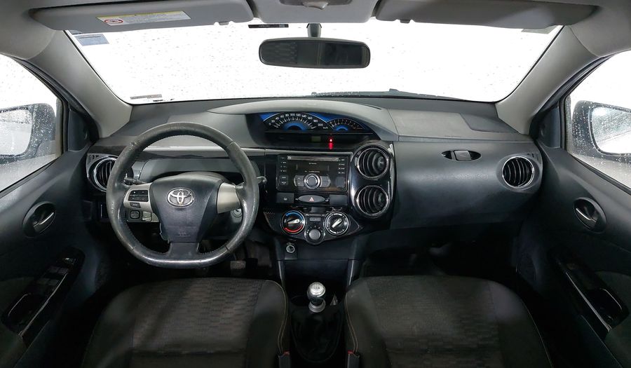 Toyota Etios 1.5 T-FLEX CROSS Hatchback 2014