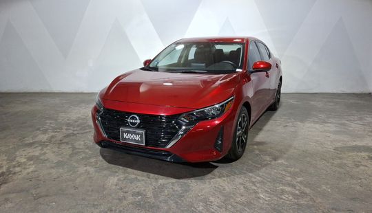 Nissan • Sentra