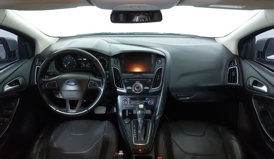 Ford Focus 2.0 TITANIUM AT Hatchback 2016