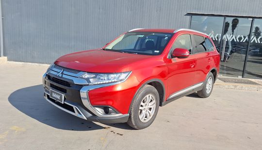 Mitsubishi • Outlander