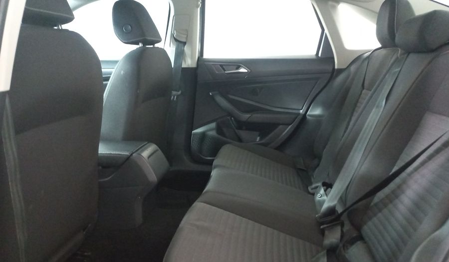 Volkswagen Jetta 1.4 COMFORTLINE AUTO Sedan 2023