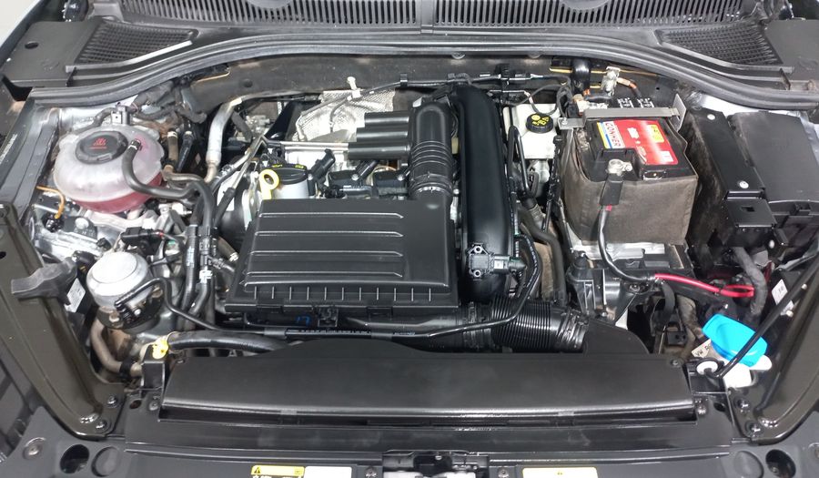 Volkswagen Jetta 1.4 COMFORTLINE AUTO Sedan 2023