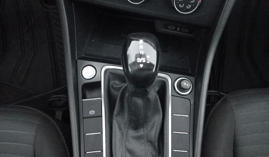 Volkswagen Jetta 1.4 COMFORTLINE AUTO Sedan 2023