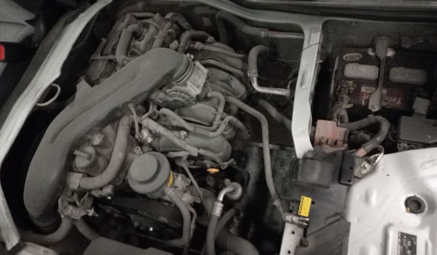 Toyota Hiace 2.7 15 PASAJEROS CON AA Van 2018
