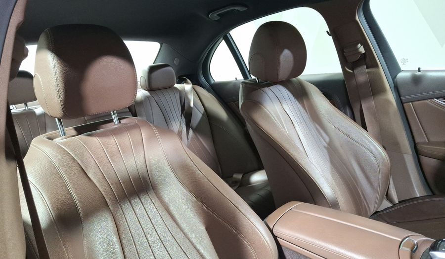 Mercedes Benz Clase E 2.0 200 EXCLUSIVE AUTO Sedan 2020