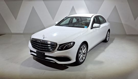 Mercedes Benz • Clase E