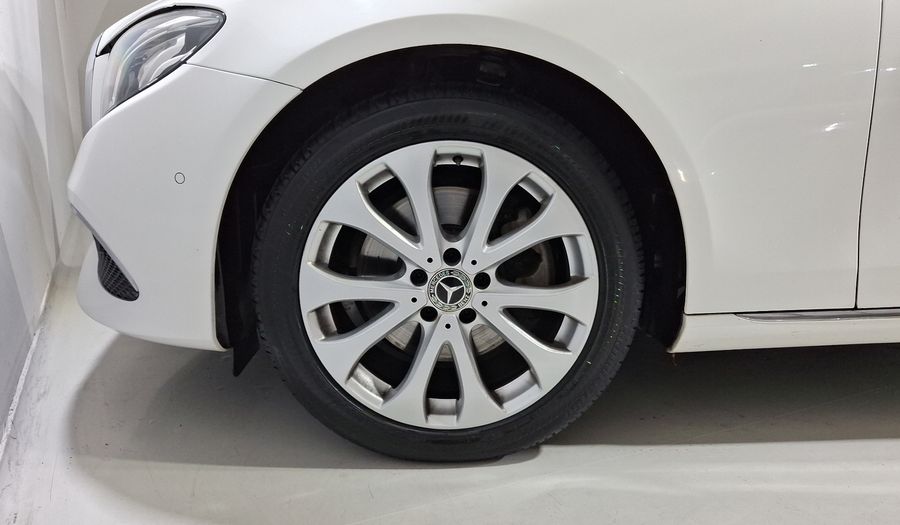 Mercedes Benz Clase E 2.0 200 EXCLUSIVE AUTO Sedan 2020