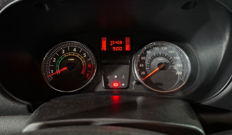 Renault Clio 1.1 CONFORT Hatchback 2014
