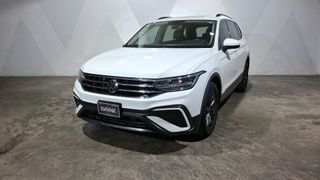 Volkswagen • Tiguan