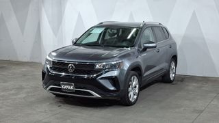 Volkswagen • Taos
