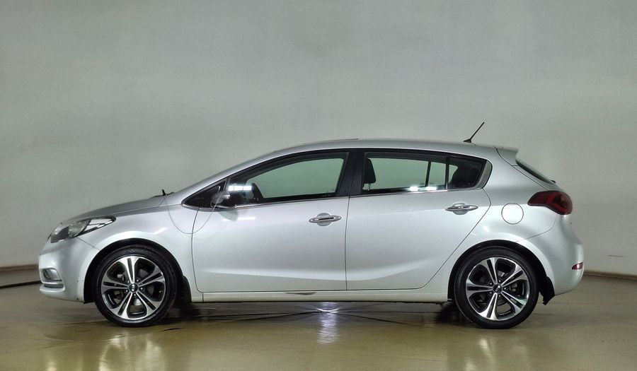 Kia Cerato 5 1.6 SX DAB AC ABS Hatchback 2015
