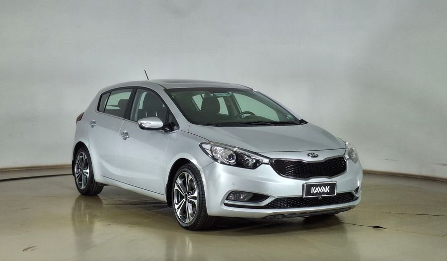 Kia Cerato 5 1.6 SX DAB AC ABS Hatchback 2015