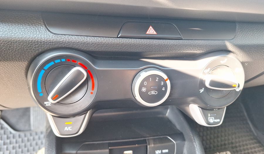 Kia Rio 4 1.4 LX AC Sedan 2022