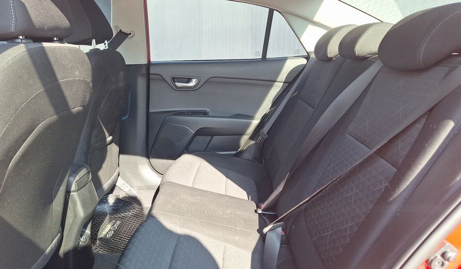 Kia Rio 4 1.4 LX AC Sedan 2022