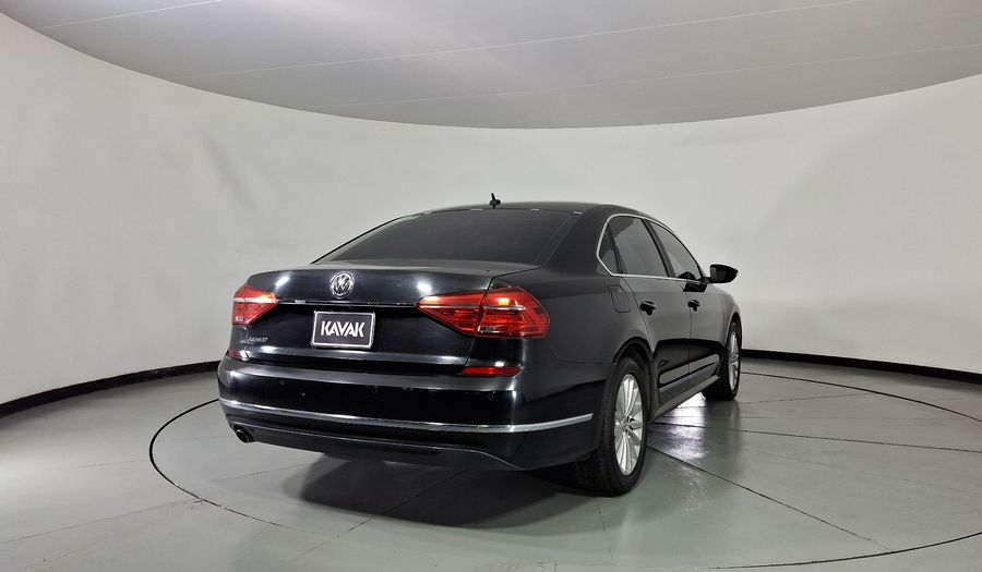 Volkswagen Passat 2.5 HIGHLINE Sedan 2016