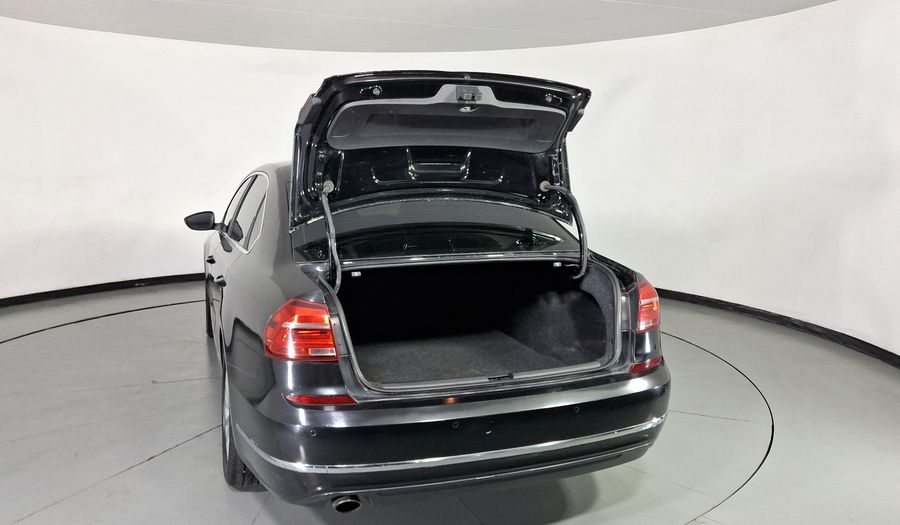 Volkswagen Passat 2.5 HIGHLINE Sedan 2016