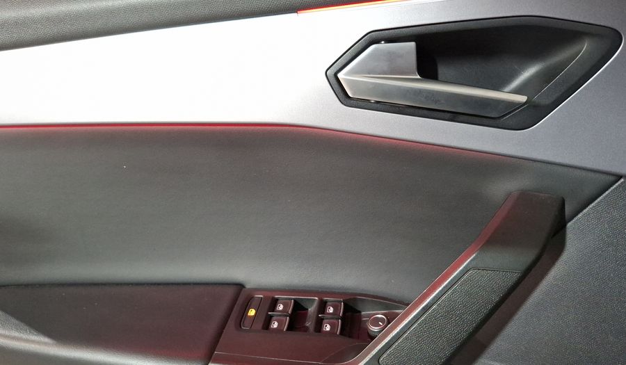 Seat Leon 1.4 FR AUTO Hatchback 2022