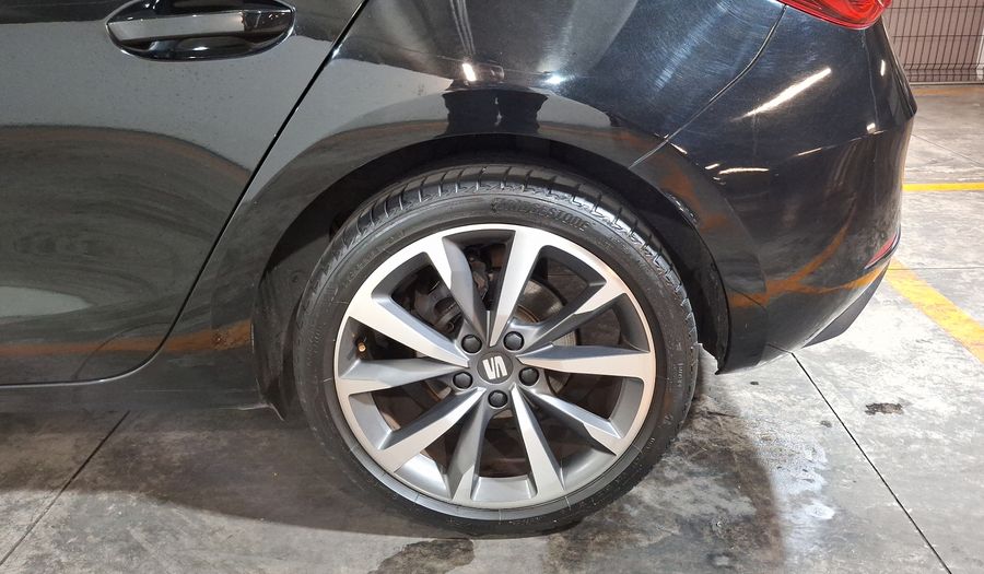 Seat Leon 1.4 FR AUTO Hatchback 2022