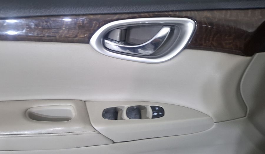 Nissan Sentra 1.8 EXCLUSIVE NAVI CVT Sedan 2016