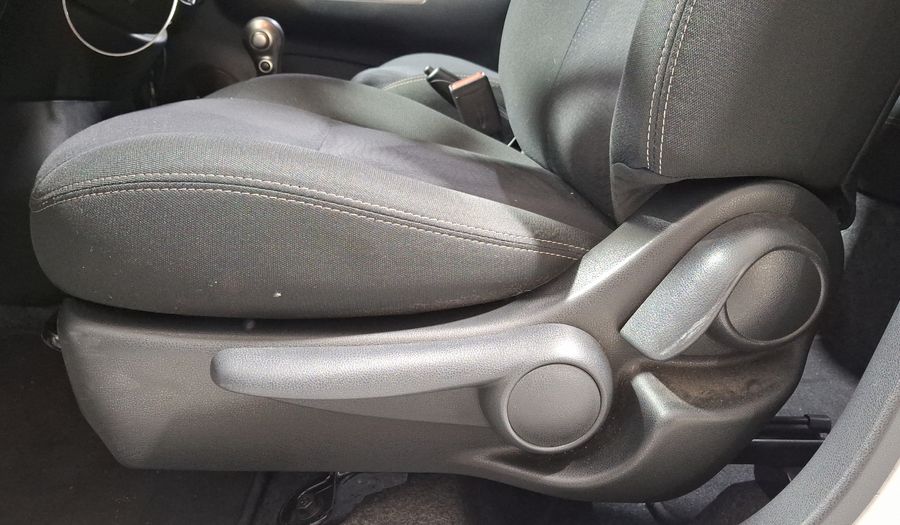 Nissan March 1.6 ADVANCE AUTO Hatchback 2018