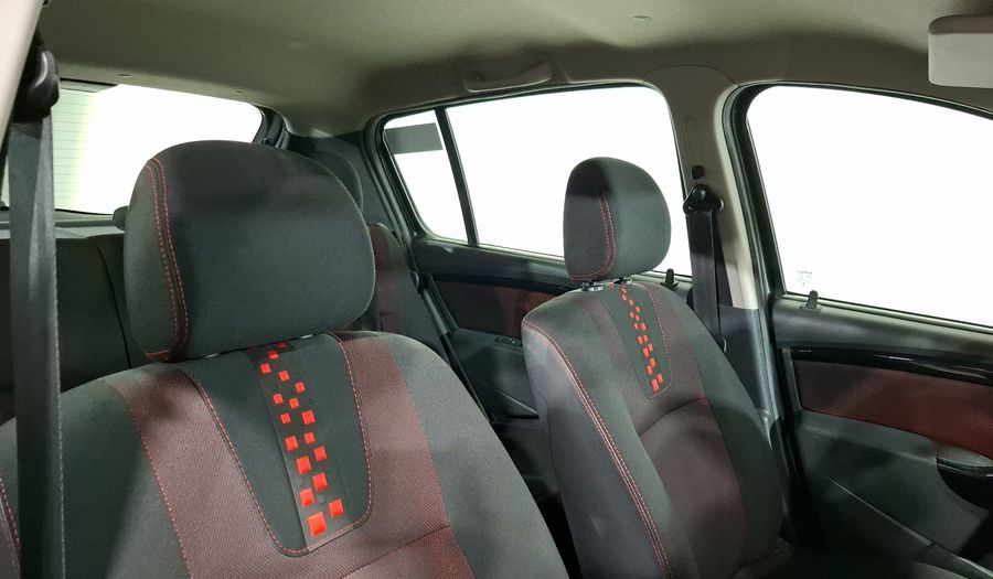 Renault Stepway 1.6 DYNAMIQUE MEDIA NAV MT Hatchback 2015