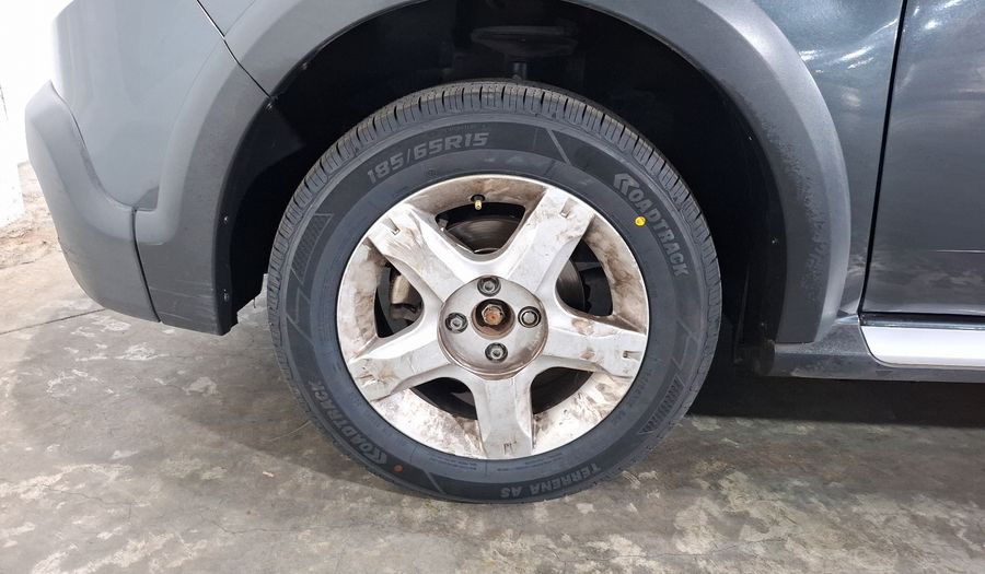 Renault Stepway 1.6 DYNAMIQUE MEDIA NAV MT Hatchback 2015