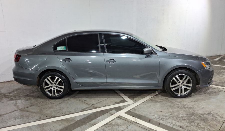 Volkswagen Jetta 2.0 LIVE TIP. Sedan 2016