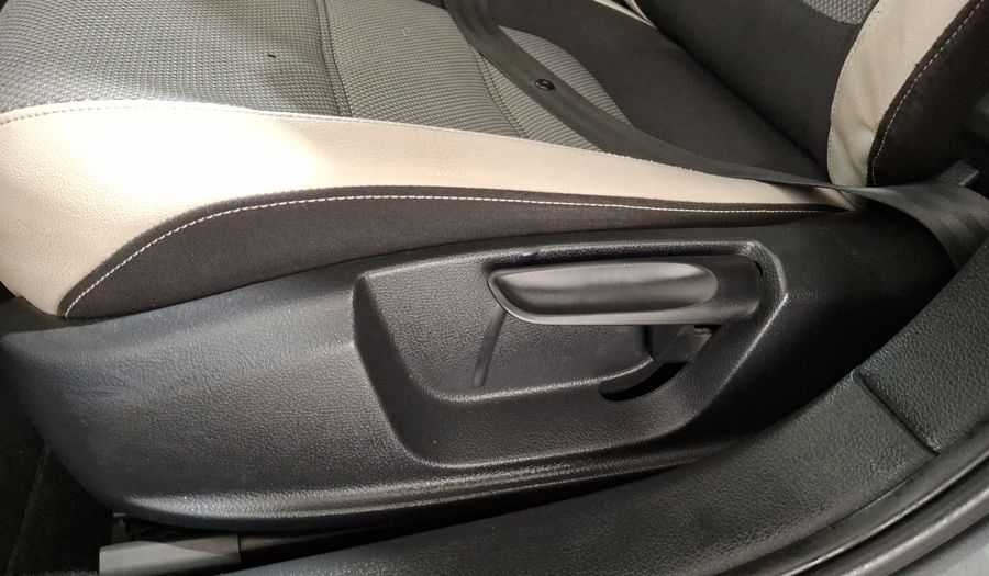 Volkswagen Jetta 2.0 LIVE TIP. Sedan 2016