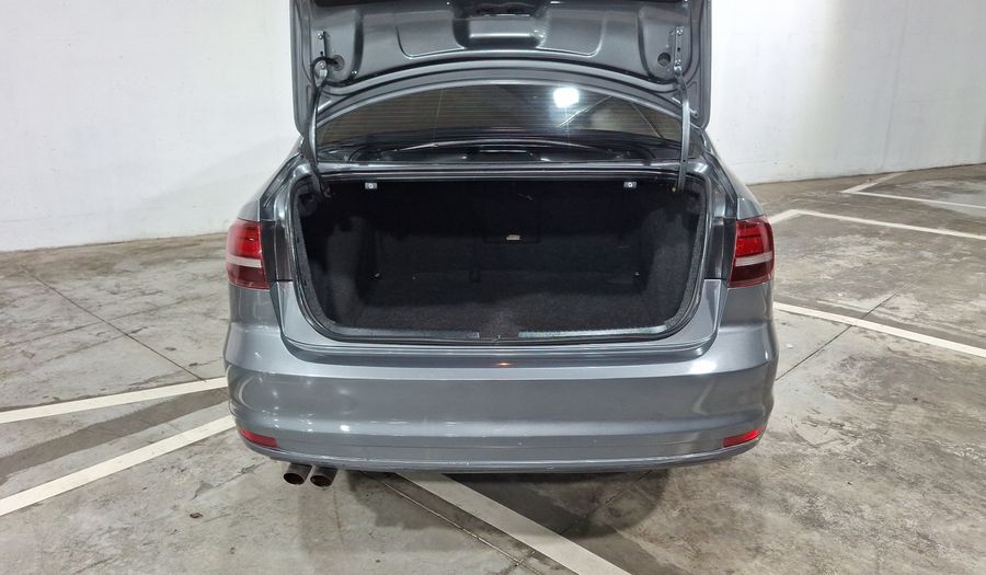 Volkswagen Jetta 2.0 LIVE TIP. Sedan 2016