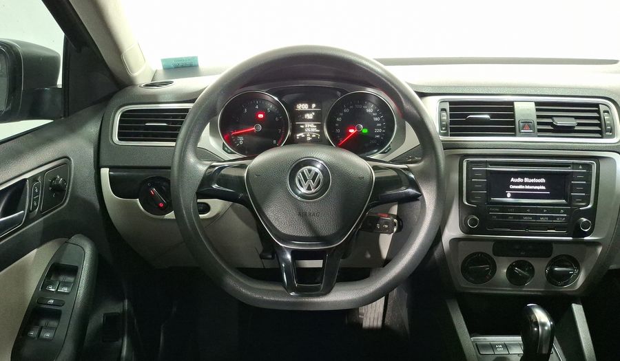 Volkswagen Jetta 2.0 LIVE TIP. Sedan 2016