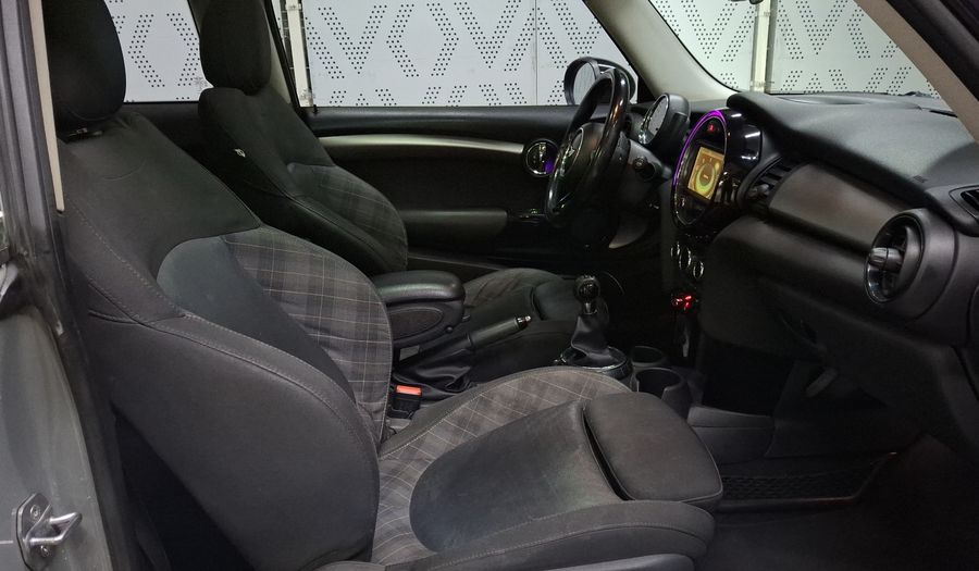 Mini Cooper 1.5 COOPER CHILI Hatchback 2016
