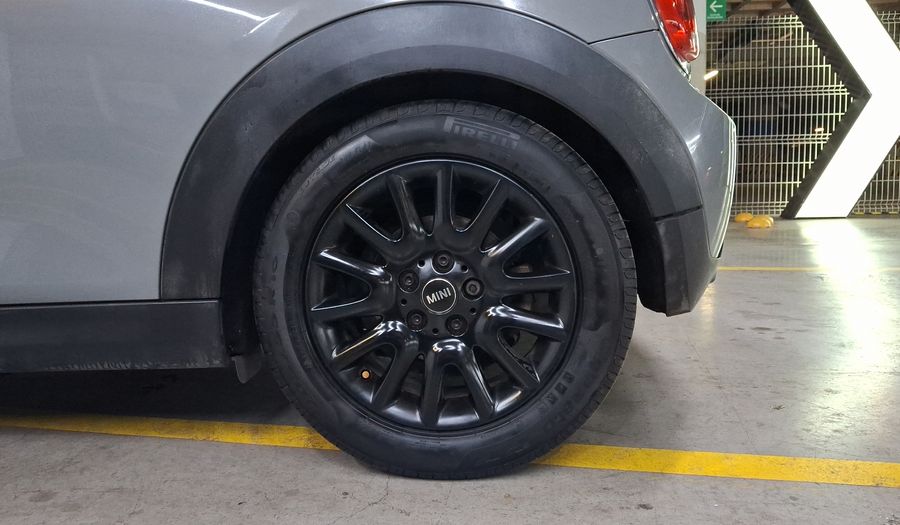 Mini Cooper 1.5 COOPER CHILI Hatchback 2016