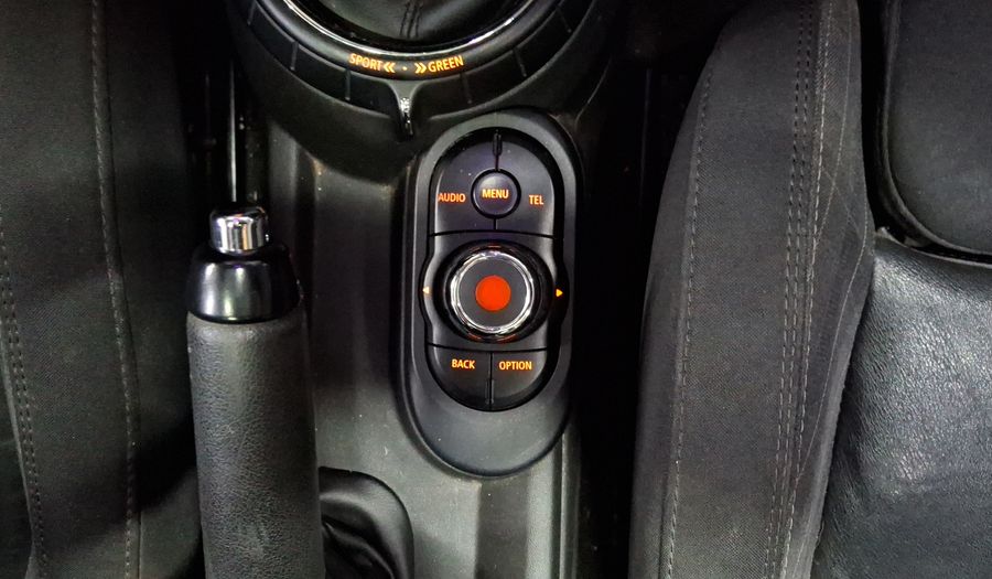 Mini Cooper 1.5 COOPER CHILI Hatchback 2016