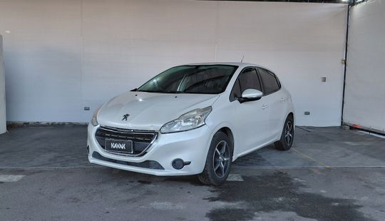 Peugeot • 208