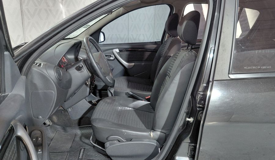 Renault Sandero 1.6 16V PH2 LUXE Hatchback 2011