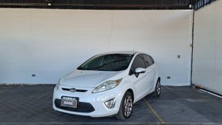 Ford Fiesta Kinetic Design 1.6 16V TITANIUM
