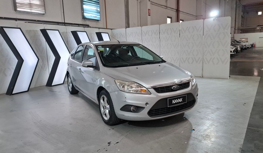 Ford Focus Ii 1.6 TREND Hatchback 2012
