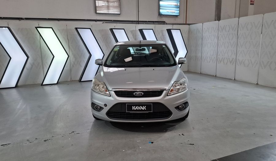 Ford Focus Ii 1.6 TREND Hatchback 2012