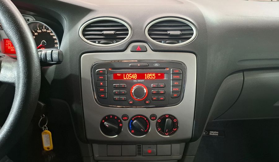 Ford Focus Ii 1.6 TREND Hatchback 2012