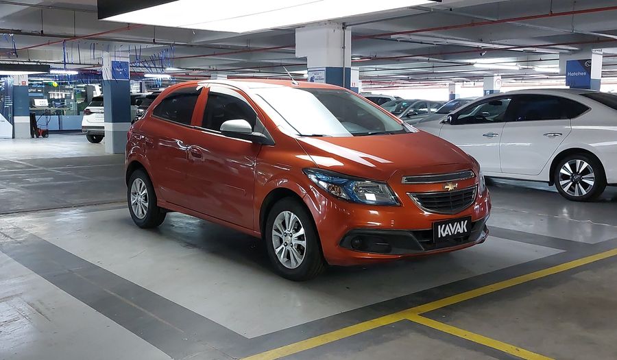 Chevrolet Onix 1.0 SPE/4 LOLLAPALOOZA Hatchback 2014