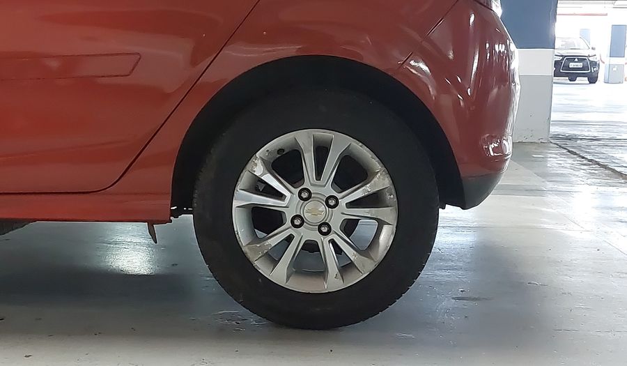Chevrolet Onix 1.0 SPE/4 LOLLAPALOOZA Hatchback 2014