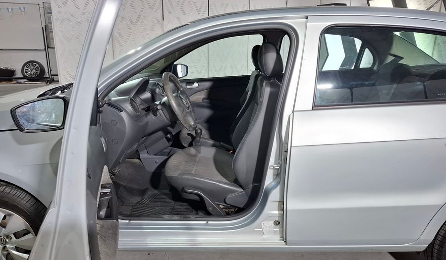 Volkswagen Voyage 1.6 COMFORTLINE Sedan 2013