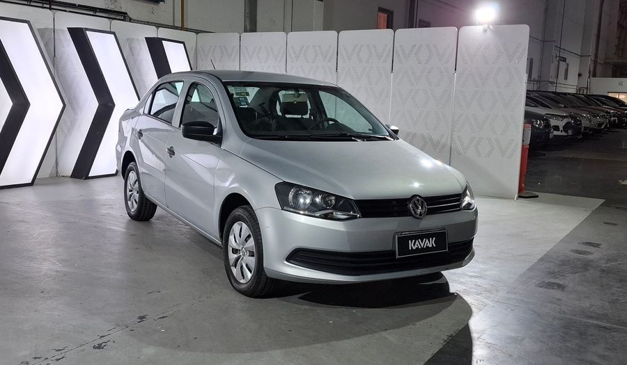 Volkswagen Voyage 1.6 COMFORTLINE Sedan 2013