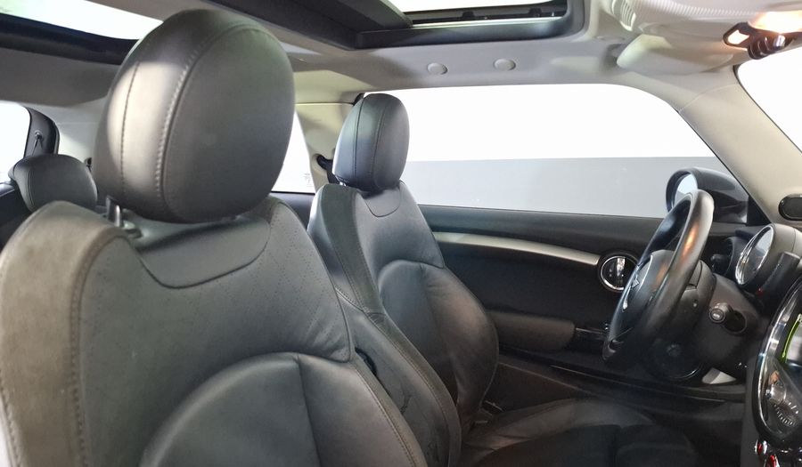 Mini Cooper 1.5 COOPER PEPPER AT Hatchback 2016