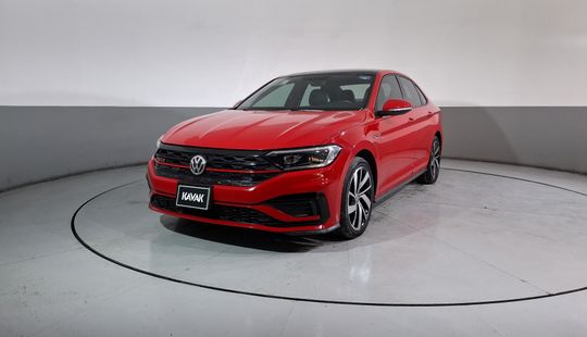 Volkswagen • Jetta