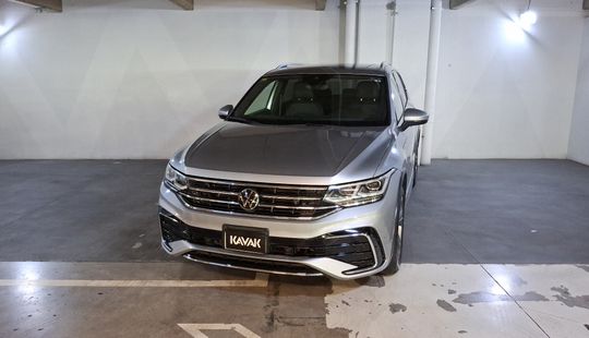 Volkswagen • Tiguan